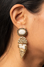Load image into Gallery viewer, Earrings Earthy Extravagance - Gold E2314