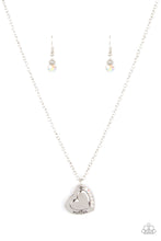 Load image into Gallery viewer, Necklace Happily Heartwarming - White MDAY S155