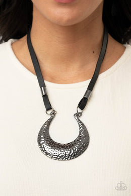 Necklace Majorly Moonstruck - Black N2338