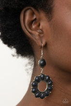 Load image into Gallery viewer, Earrings Back At The Ranch - Black E2406