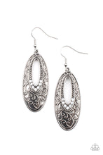 Load image into Gallery viewer, Earrings Fairytale Flora - White E2324
