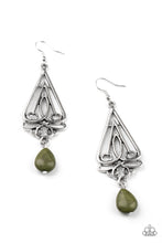 Load image into Gallery viewer, Earrings Transcendent Trendsetter - Green