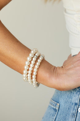 Bracelets Here Comes The Heiress - White B143