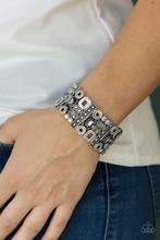 Load image into Gallery viewer, Bracelets Dynamically Diverse - Silver B323