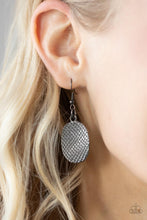 Load image into Gallery viewer, Necklaces Industrial Wave - Black N349