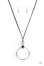 Load image into Gallery viewer, Necklaces BLING Into Focus - Black
