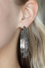 Load image into Gallery viewer, Earrings Bossy and Glossy - Silver E424