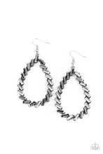 Load image into Gallery viewer, Earrings Striking RESPLENDENCE - Silver E2307
