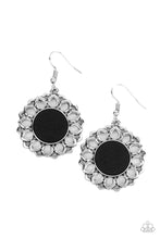 Load image into Gallery viewer, Earrings Farmhouse Fashionista - Black