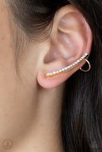 Load image into Gallery viewer, Earrings Sleekly Shimmering - Gold E412 Earcrawlers