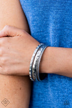 Load image into Gallery viewer, Bracelets Confidently Curvaceous - White B268