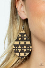 Load image into Gallery viewer, Earrings Zimbabwe Zoo - Brown Wood E551