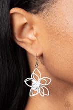 Load image into Gallery viewer, Earrings Botanical Bonanza - White E2325