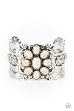 Load image into Gallery viewer, Bracelets Southern Eden - White B2241