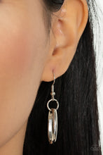 Load image into Gallery viewer, Necklaces Motley In Motion - Silver N2153