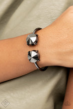 Load image into Gallery viewer, Bracelets Spark and Sizzle - Black B216