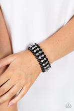 Load image into Gallery viewer, Bracelets Eiffel Tower Elegance - Black B2136