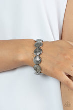 Load image into Gallery viewer, Bracelets Ancient Animal - Silver B230