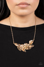 Load image into Gallery viewer, Necklaces Enviable Elegance - Gold N412