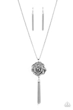 Load image into Gallery viewer, Necklaces Rosy Redux - Silver