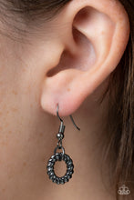 Load image into Gallery viewer, Necklaces Mechanical Mischief - Black