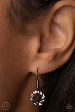 Load image into Gallery viewer, Necklaces Rebel Grit - Black