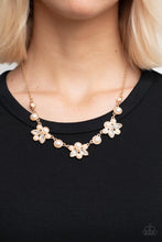 Load image into Gallery viewer, Necklaces Royally Ever After - Gold N2218