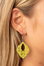 Load image into Gallery viewer, Earrings Thessaly Terrace - Yellow E536