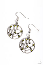 Load image into Gallery viewer, Earrings Bedazzlingly Branching - Green E401