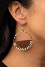 Load image into Gallery viewer, Earrings Lavishly Laid Back - Brown E2381