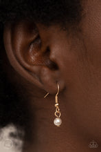 Load image into Gallery viewer, Necklaces Rumored Romance - Gold N2170