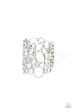 Load image into Gallery viewer, Bracelets All Turned Around - Silver B501