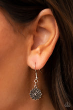 Load image into Gallery viewer, Necklaces Marigold Meadows - Yellow