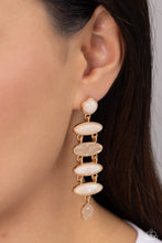Load image into Gallery viewer, Earrings Rustic Reverie - Gold E377