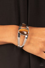 Load image into Gallery viewer, Bracelets Enhanced Enchantment - Brown