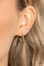 Load image into Gallery viewer, Earrings Irresistibly Intertwined - Gold S116