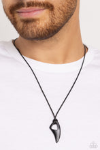 Load image into Gallery viewer, Urban Summer Shark - Black Necklaces UR69