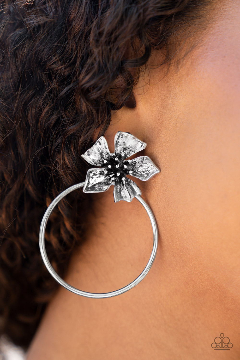 Earrings Buttercup Bliss - Silver LOP E394