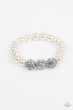 Load image into Gallery viewer, Bracelets Breathtaking Ball - White Pearl B2250