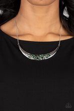 Load image into Gallery viewer, Necklaces Bejeweled Baroness - Green N2379