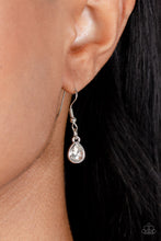 Load image into Gallery viewer, Necklace Your Chariot Awaits - White N2302