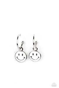Earrings Subtle Smile - White MINI S136
