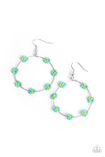 Load image into Gallery viewer, Earrings Dainty Daisies - Blue E2470