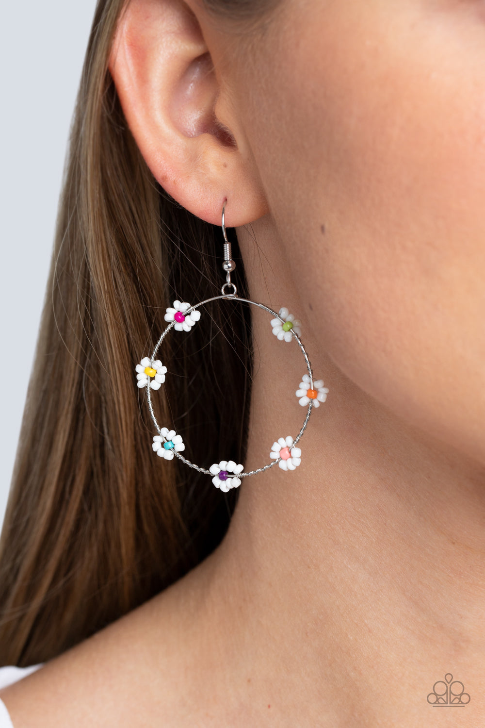 Earrings Dainty Daisies - Multi E2500