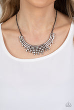 Load image into Gallery viewer, Necklaces Shimmering Song - Black