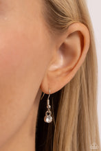 Load image into Gallery viewer, Necklaces Majestic Met Ball - Blue N175