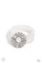 Load image into Gallery viewer, Bracelets Gifted Gatsby - White Pearl B2304