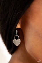 Load image into Gallery viewer, Necklace Locked Down - Red SET35