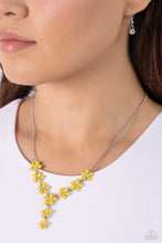 Load image into Gallery viewer, Necklaces Flowering Feature - Yellow N324