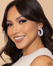 Load image into Gallery viewer, Earrings Glassy GAZE - White  E2497